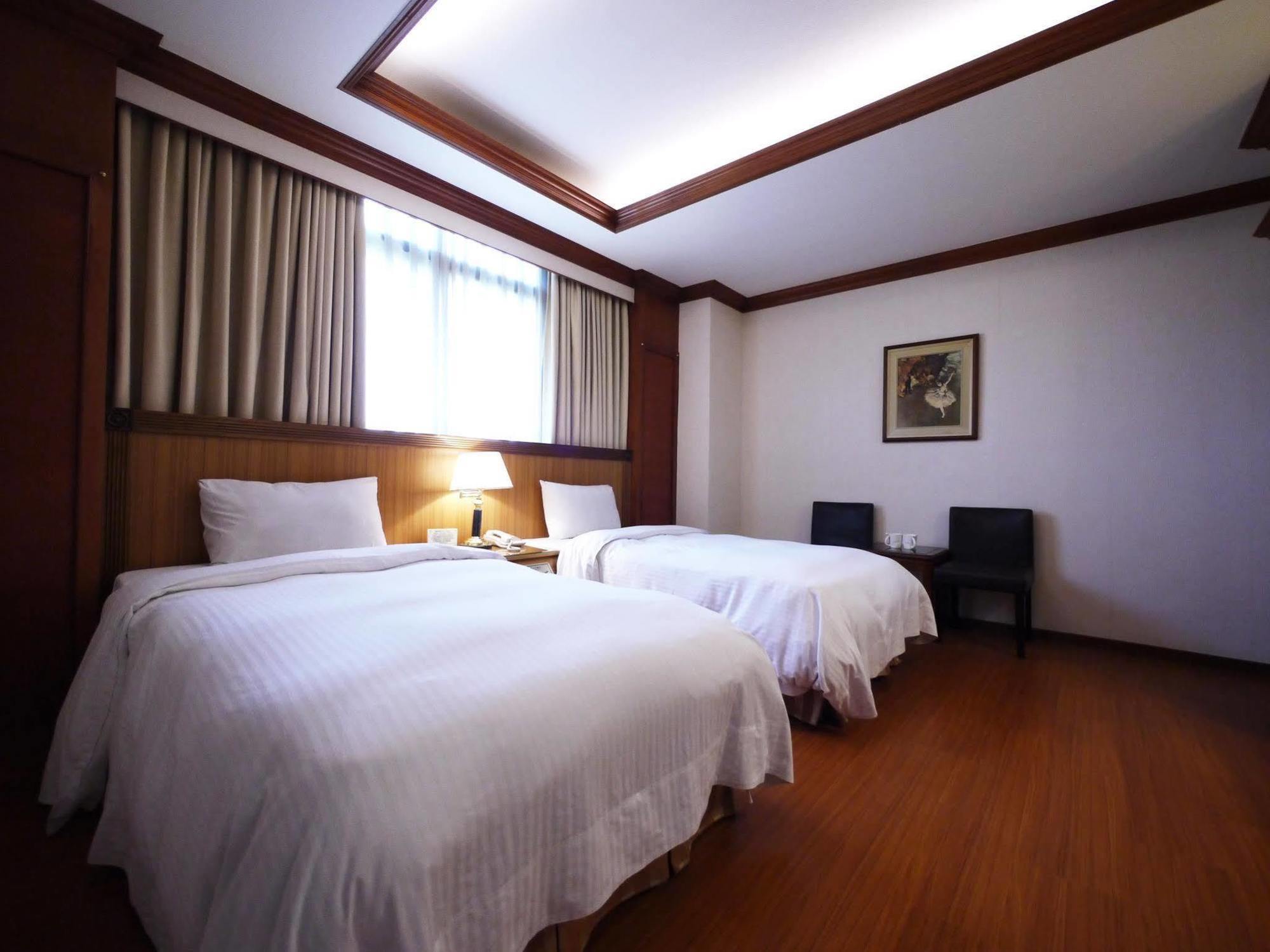 Emperor Hotel Kao-siung Exteriér fotografie