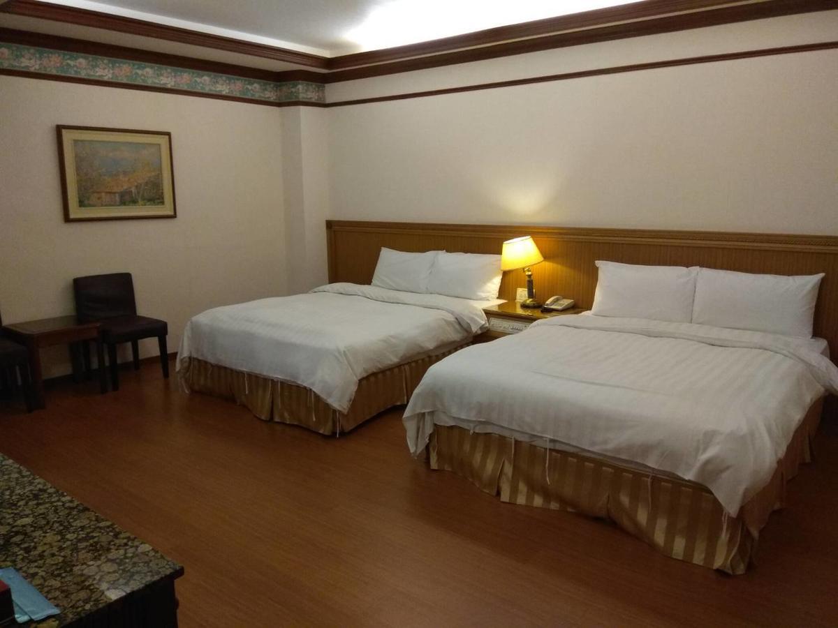 Emperor Hotel Kao-siung Exteriér fotografie