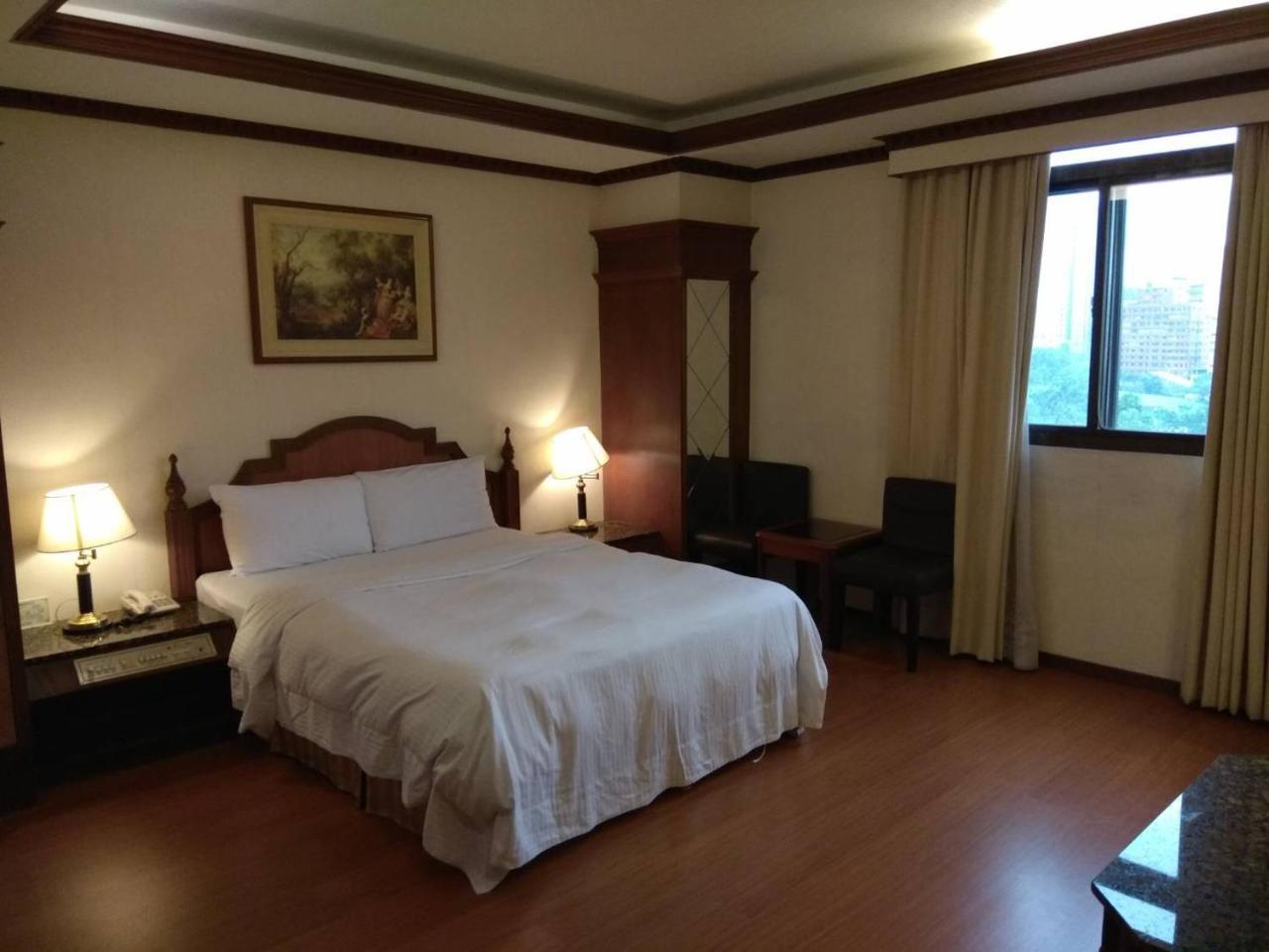 Emperor Hotel Kao-siung Exteriér fotografie