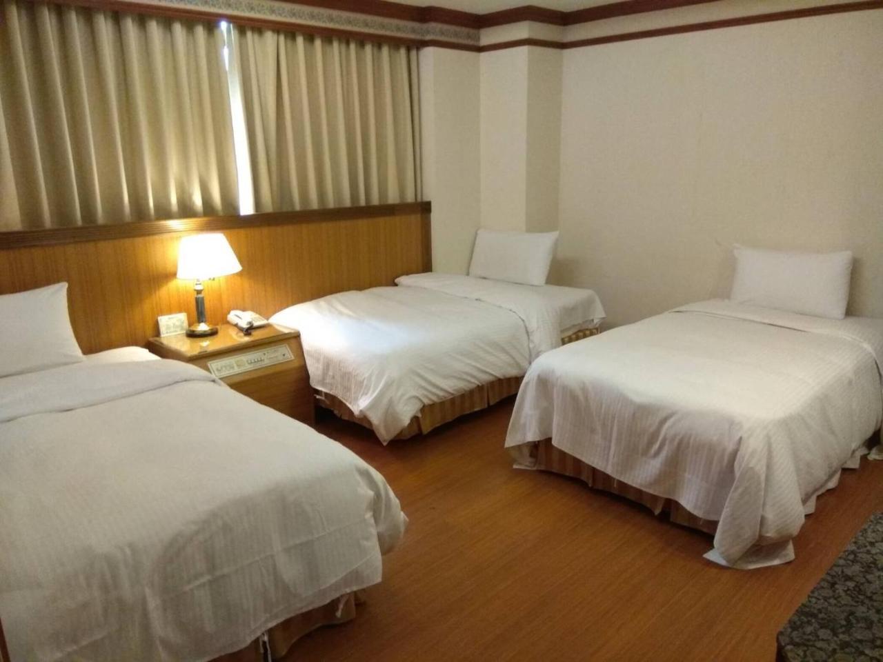 Emperor Hotel Kao-siung Exteriér fotografie